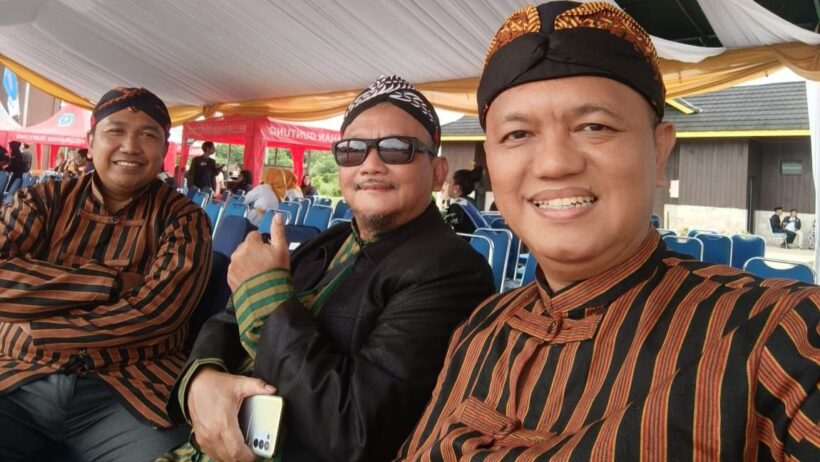 Foto: Pengurus PWJT dari kiri Sriyadi, Wibisono Triatmojo & Eko Yulianto.